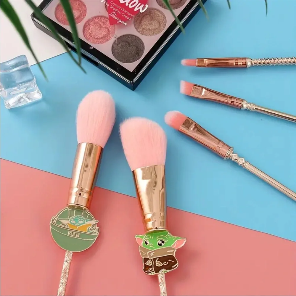 Star Wars Baby Yoda Makeup Brush Set, Star Wars Makeup Brushes, Yoda Brushes